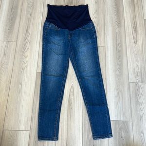 Pink blush, maternity jeans